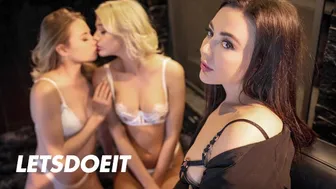 Whitney Wright a legjobb terapeuta a forró leszbikus hármasnak Kyler Quinnnel és Kenna Jamesszel