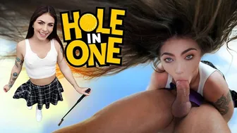 Apró mostoha lánya küszködik apuci óriási faszával a szájában - teamskeet