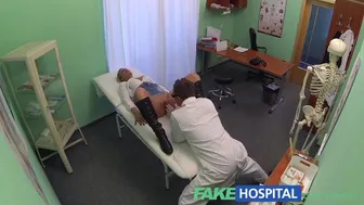 Samantha Jolie szép érett szőke betegnő megkapja a jó doktor fasza