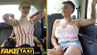 Kamu taxi - két dögös rövidhajú csaj vad dugáson kapja el magát!