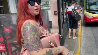 Lo conocí en el autobús, pidió una dirección, y en casa, lo cogí duro