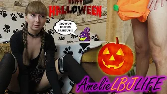 Piccola strega evoca il grosso cazzo e si fa scopare duro per entrare nella sua figa - Halloween 2020