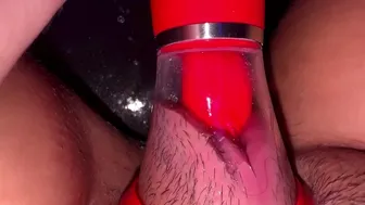 Orgasmos intensos con extrema succión con la caja de miel