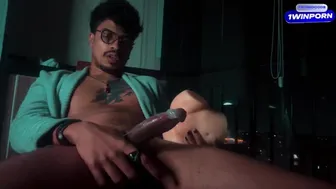 Handjob, Sexspiel und Creampie auf meiner neuen Terrasse mit Stadtpanorama