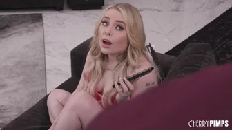 Tini Szőke Lány Meglepő Titka a Cherry Pimps Csatornán - Mostoha Apa Dühös Reakciója