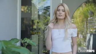 Thin Blonde Bomber Ιππότης Σκληρός στο Cherry Pimps Studio