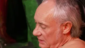 Hot milf miluje dospelých mužov na kanáli Big Dick Suck