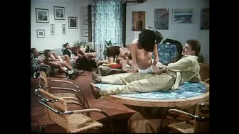 Rocco Siffredi vad orgiája Luana Borgiával és a lányokkal anális gangbang szőrös pinákkal