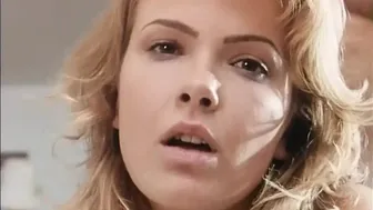Jennifer ötödik epizódjában análba kapja a nagy faszt szopás után retro stílusban
