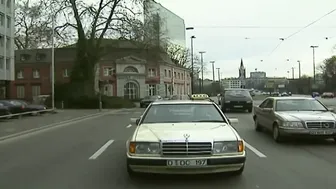 Mostoha anya szakítja félbe a tini lányt Zenza Raggival a vad hármasban